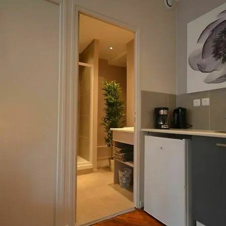 Edouard Herriot Apartment *